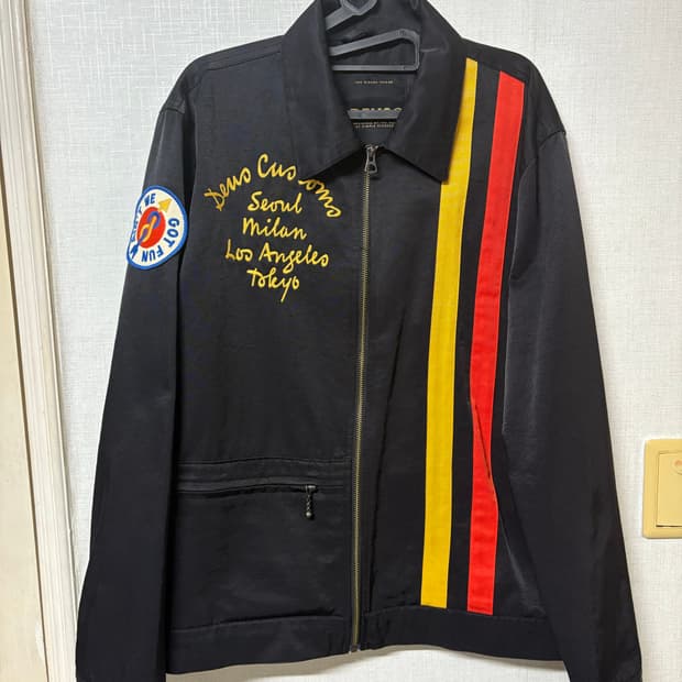 데우스 엑스 마키나 레이싱 자켓