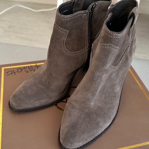 Ash 아쉬 디커부츠 36사이즈