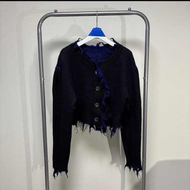 F) 퍼버즈 PERVERZE 모헤어 리버서블 데미지 가디건