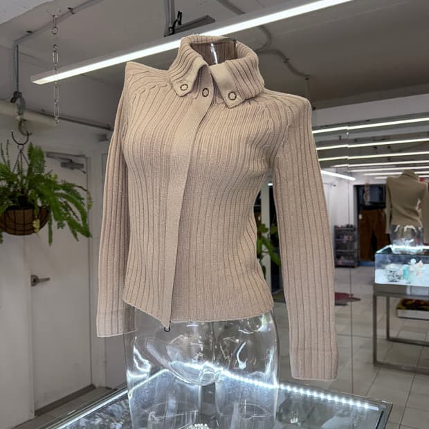 bold cuff glitter knit zip up