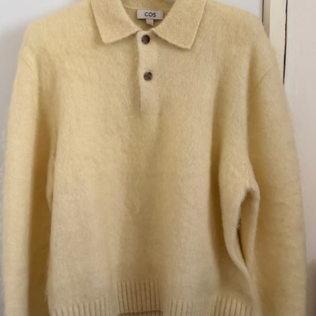 코스 COS 브러시드 니트 팝니다