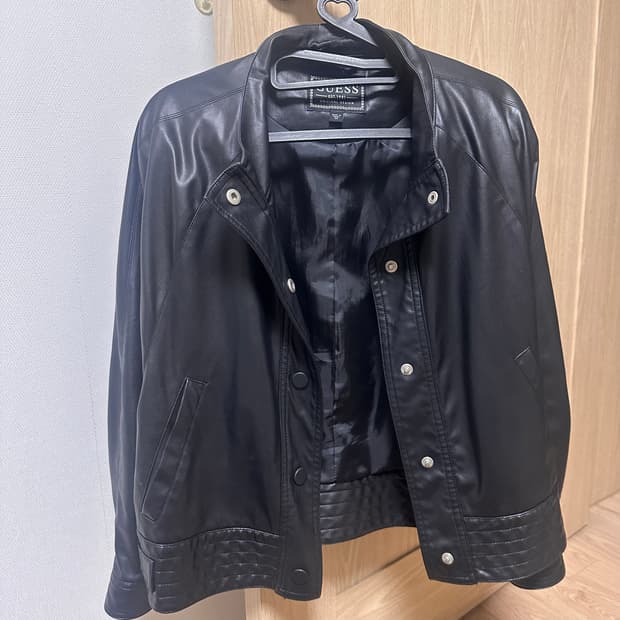 Guess 가죽자켓