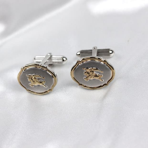 버버리 A등급 실버925 은 기마로고 남자 명품 커프스 