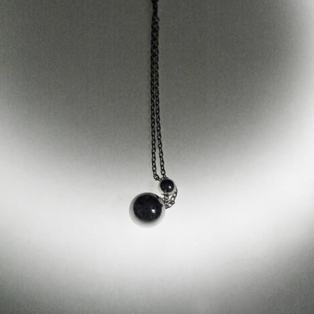 Ball necklace