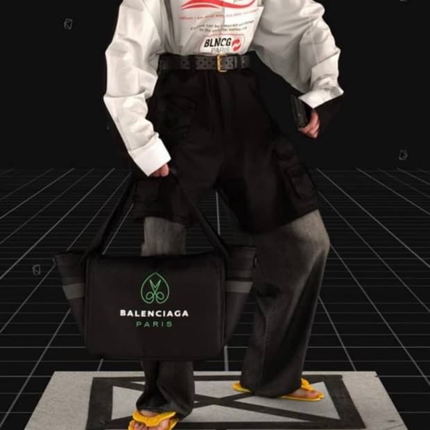 발렌시아가 데님팬츠 33사이즈