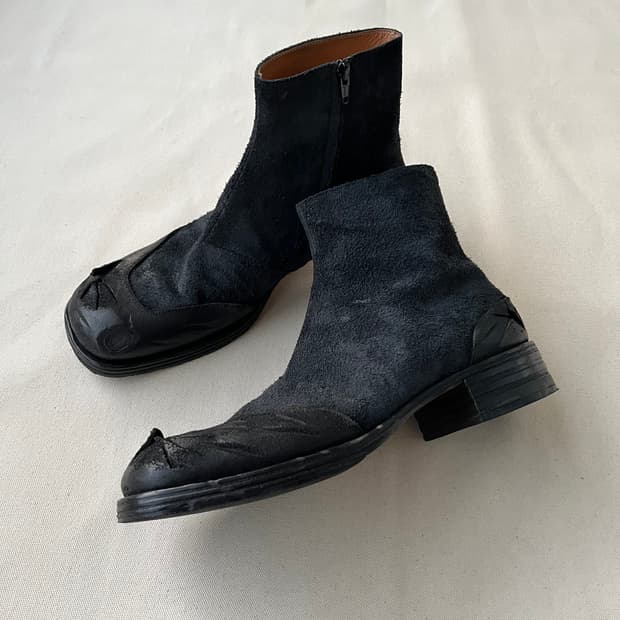 메종 마르지엘라 S/S 2021 디스트로이드 스퀘어 토 타비 부츠