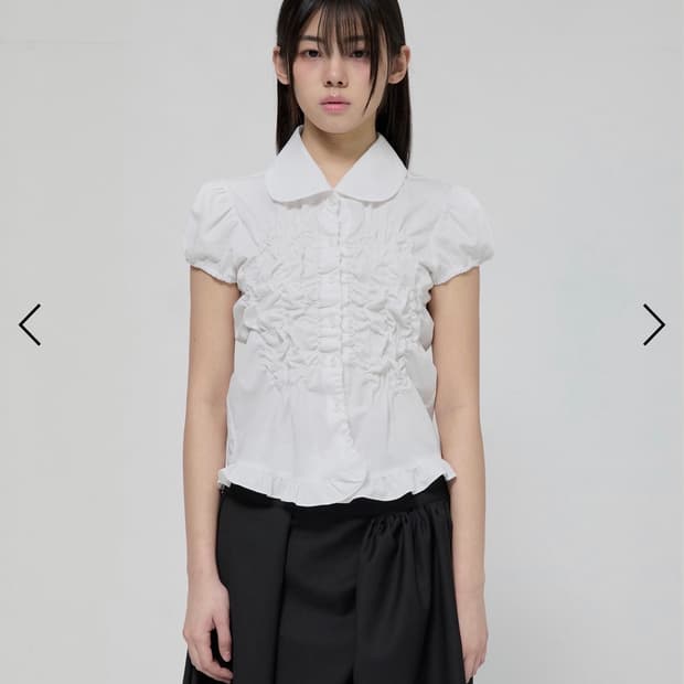 플레어업 cloud puff blouse