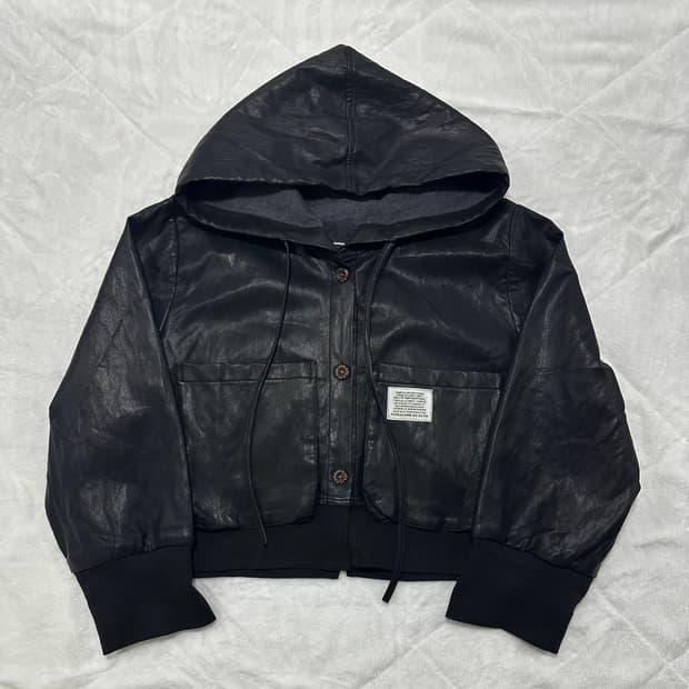 블랙 후드 레더 크롭 자켓