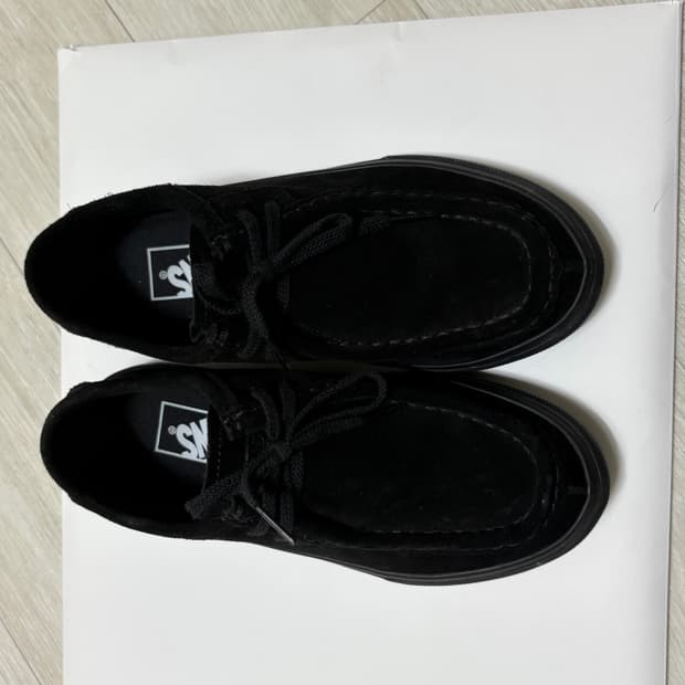 반스 카버로우 블랙 37(235) 판매해요