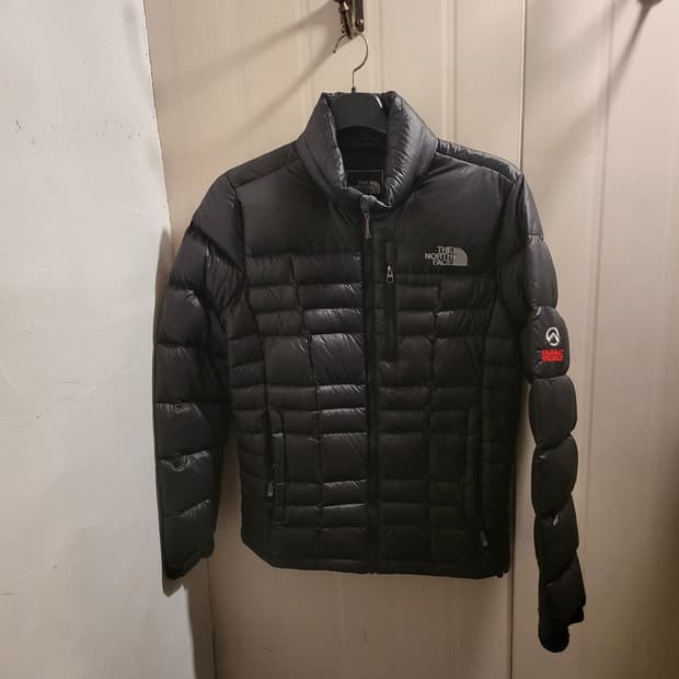 노스페이스 써밋 경량 패딩