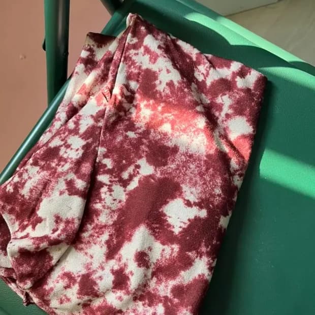 앤더슨벨 나염 폴라넥티 터틀넥