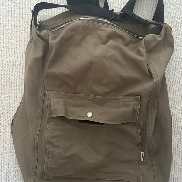 마거렛 호웰 백팩