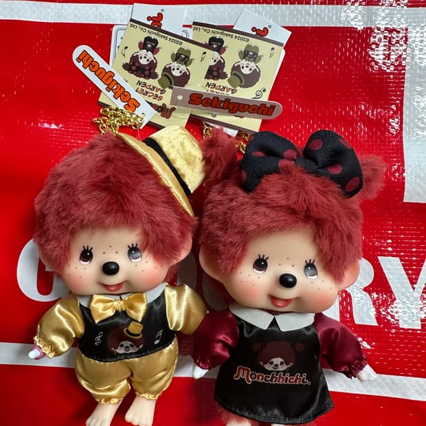 몬치치 홍콩 한정 시크릿 가든 체리 커플