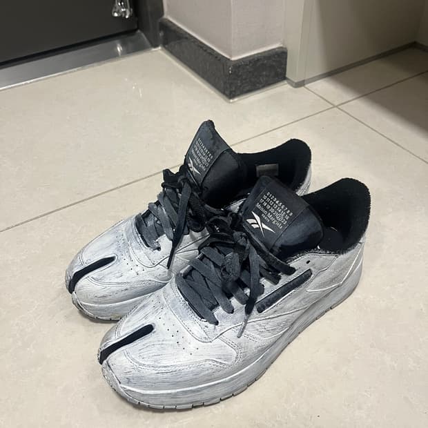 메종마르지엘라 리복 페인팅 비앙케토 타비슈즈 H04859 