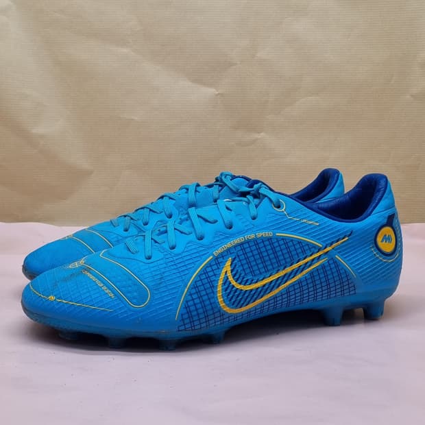 나이키 머큐리얼 베이퍼14 축구화 255