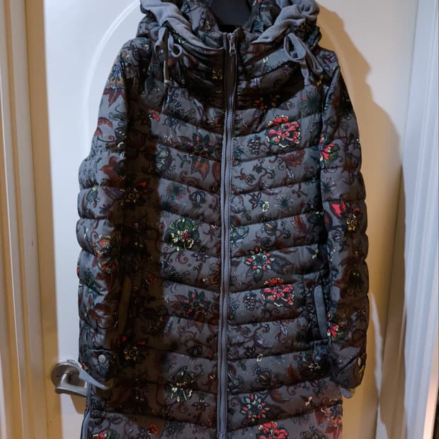 M 오일릴리 플라워 덕다운 경량패딩