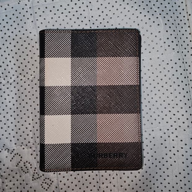 버버리 신형체크 카드지갑