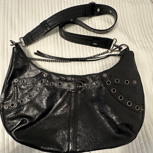 메종미네드 레더 크로스백