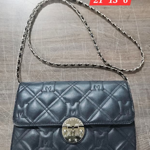 메트로시티 퀼팅 체인 크로스백 블랙