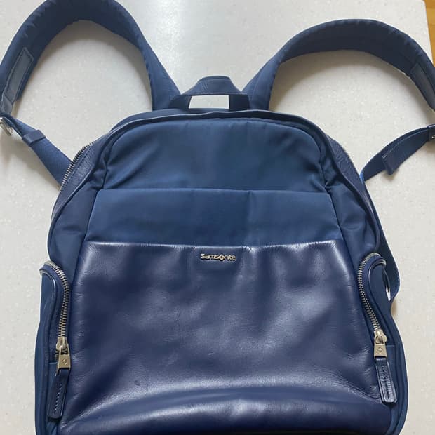 샘소나이트 여성 백팩 네이비