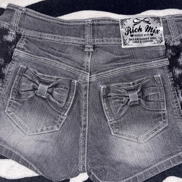 갸루 오네갸루 리본 퍼 반바지 