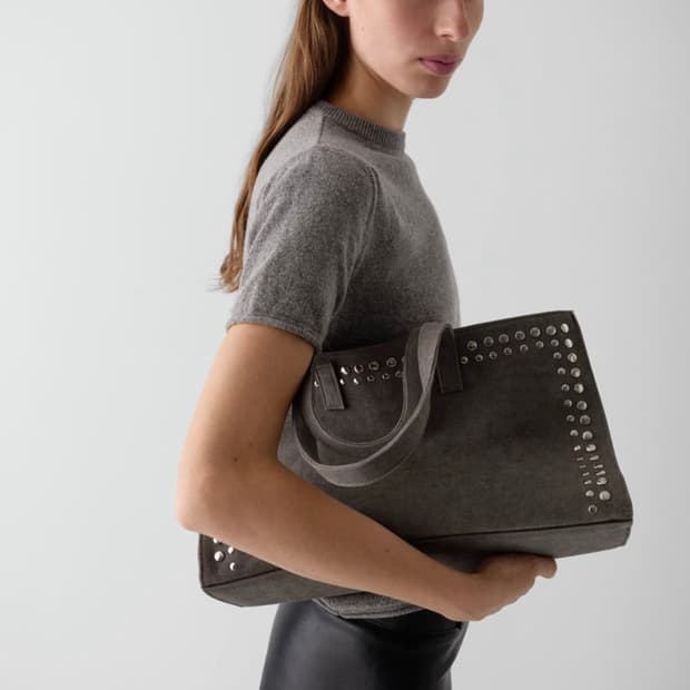 F/ 기마구아스 스터드 미디 쇼퍼백 그레이