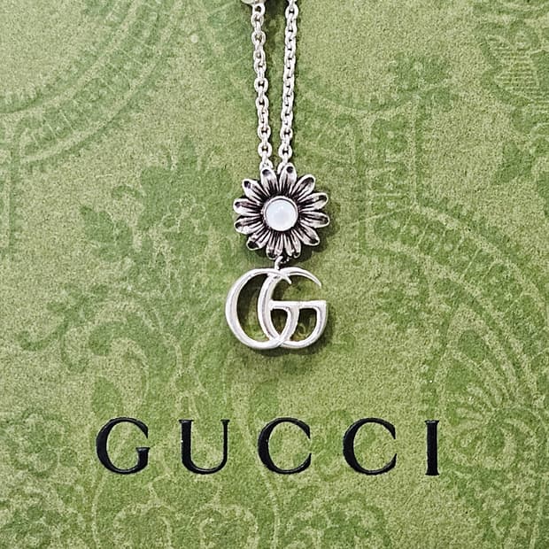 [새상품] 구찌 더블 G 플라워 자개 목걸이 [정품/풀구성]
