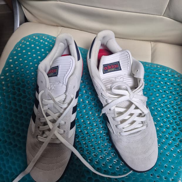 아디다스 부세니츠 280