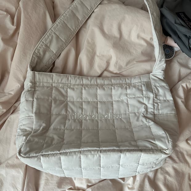 니코앤드 퀼팅 가방