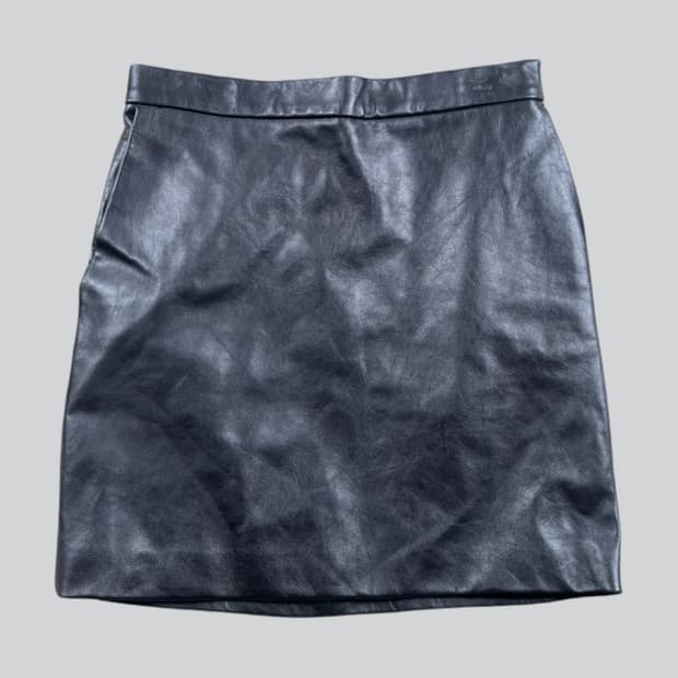UNITED ARROWS  리얼레더 스커트