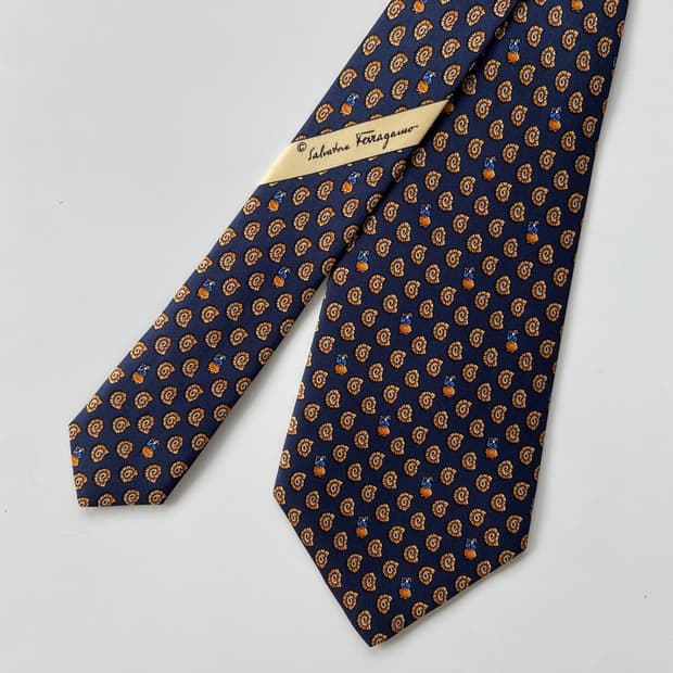 새상품 급 페레가모(Ferragamo)  명품 정품넥타이