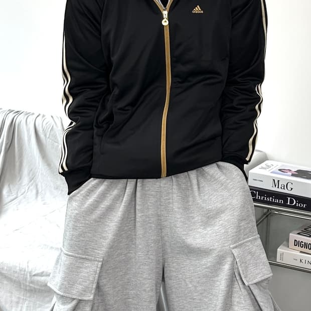 아디다스 블랙 골드 트랙탑 져지 L