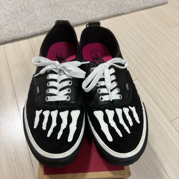 반스 x 마크 사보타지 어센틱 블랙 280