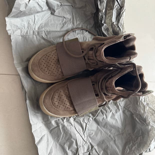 이지부스트 750 라이트 브라운