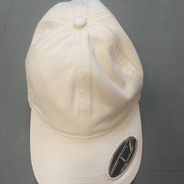 디젤 화이트 모자 