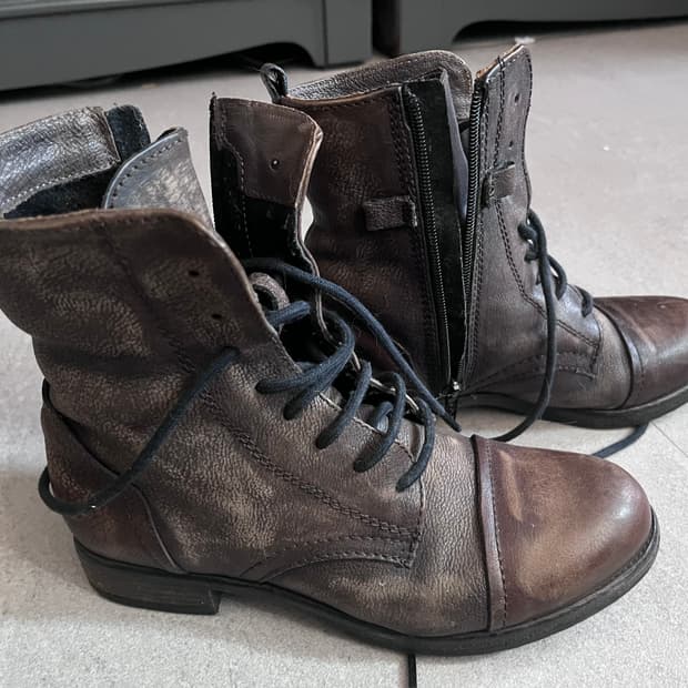 Vintage boots