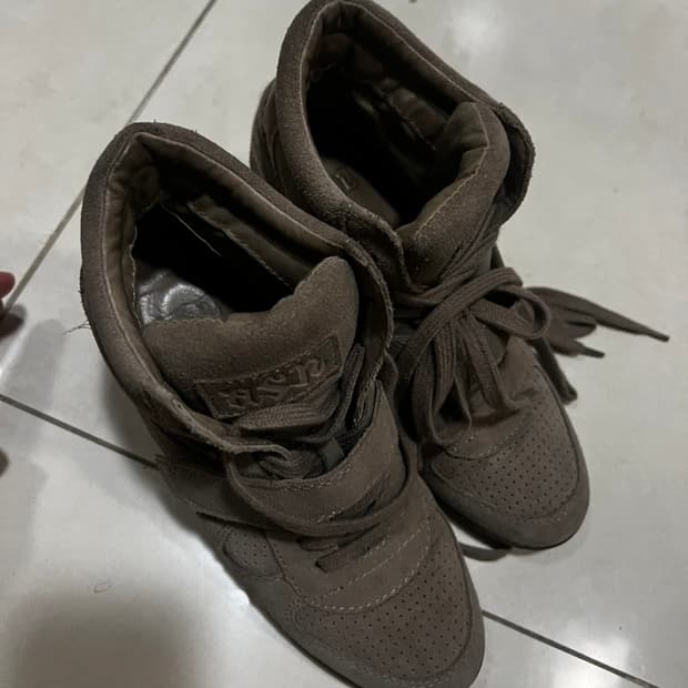 Ash 아쉬 스웨이드 모카브라운 38사이즈