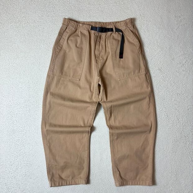 그라미치 피그먼트 와이드 테이퍼드 팬츠 PN7792