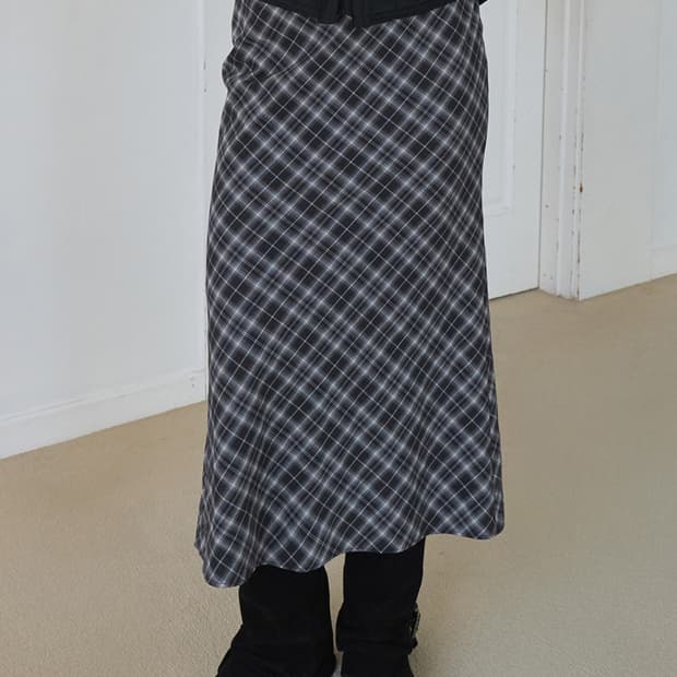 레이브 체크 롱스커트