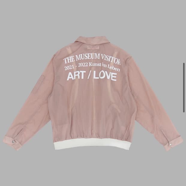 더뮤지엄비지터 윈드브레이커 바람막이