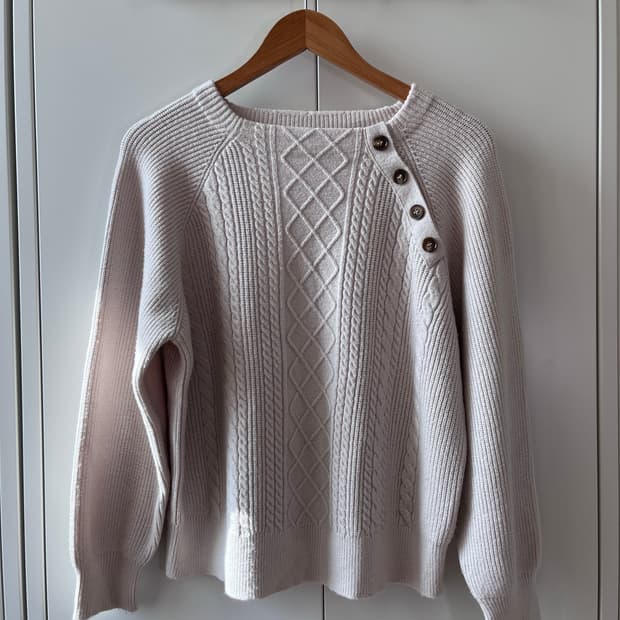 Vintage 사선 단추 스퀘어넥 오버핏 니트