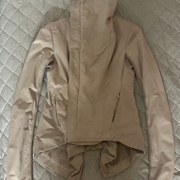 릭오웬스 가죽 자켓 베이지