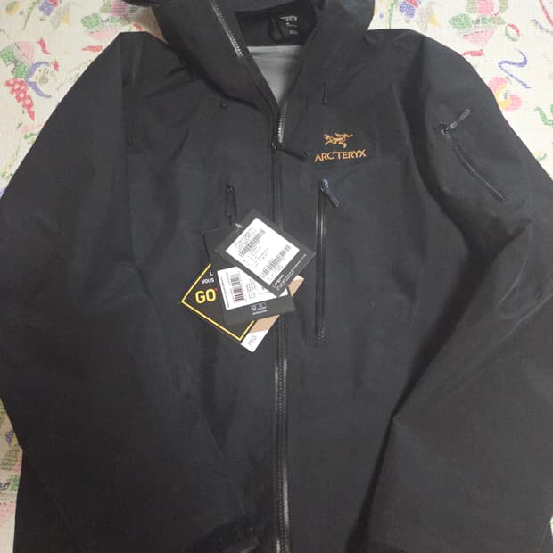 아크테릭스 알파sv 24k불랙 m사이즈