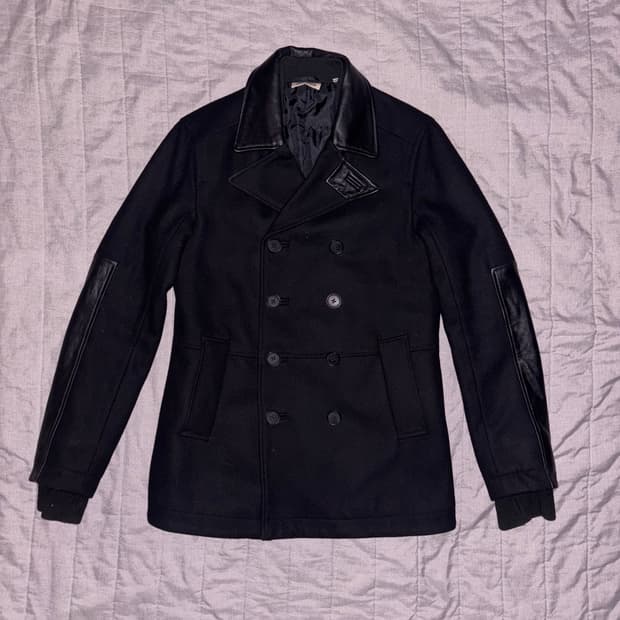 DKNY 레더 트리밍 피코트