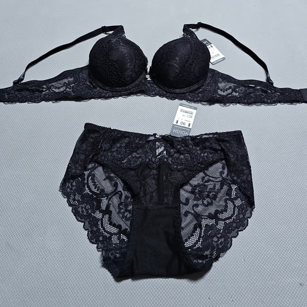 VOLISH 블랙 레이스 브라팬티 세트 75A,90