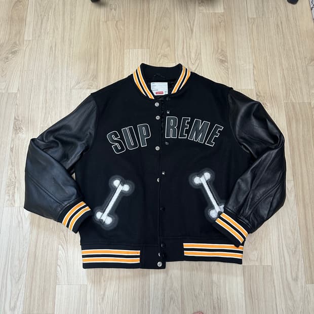 슈프림 본 바시티 자켓