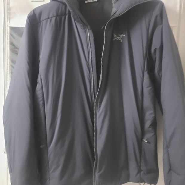 아크테릭스 아톰 헤비웨이트 후디 블랙 s