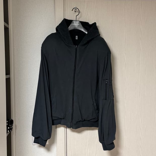 Greg ross 타월 봄버 오프블랙