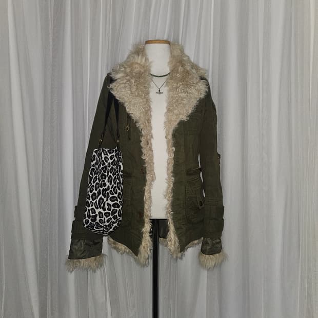 spiral girl 2000s y2k 오네갸루 히메 야상 코트 퍼자켓