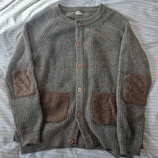 어나더오피스 가디건 01